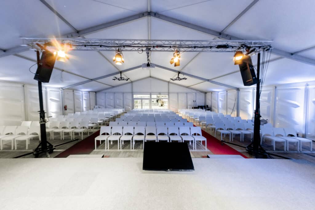 Venue13-congreslocatie-arnhem-velp-evenementenlocatie Venue13 evenementenlocatie met een congreslocatie voor 100 tot 350 personen.